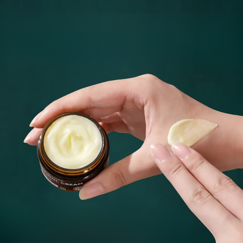 Creme Facial VIBRANT GLAMOUR Retinol 30 g — imagem 2